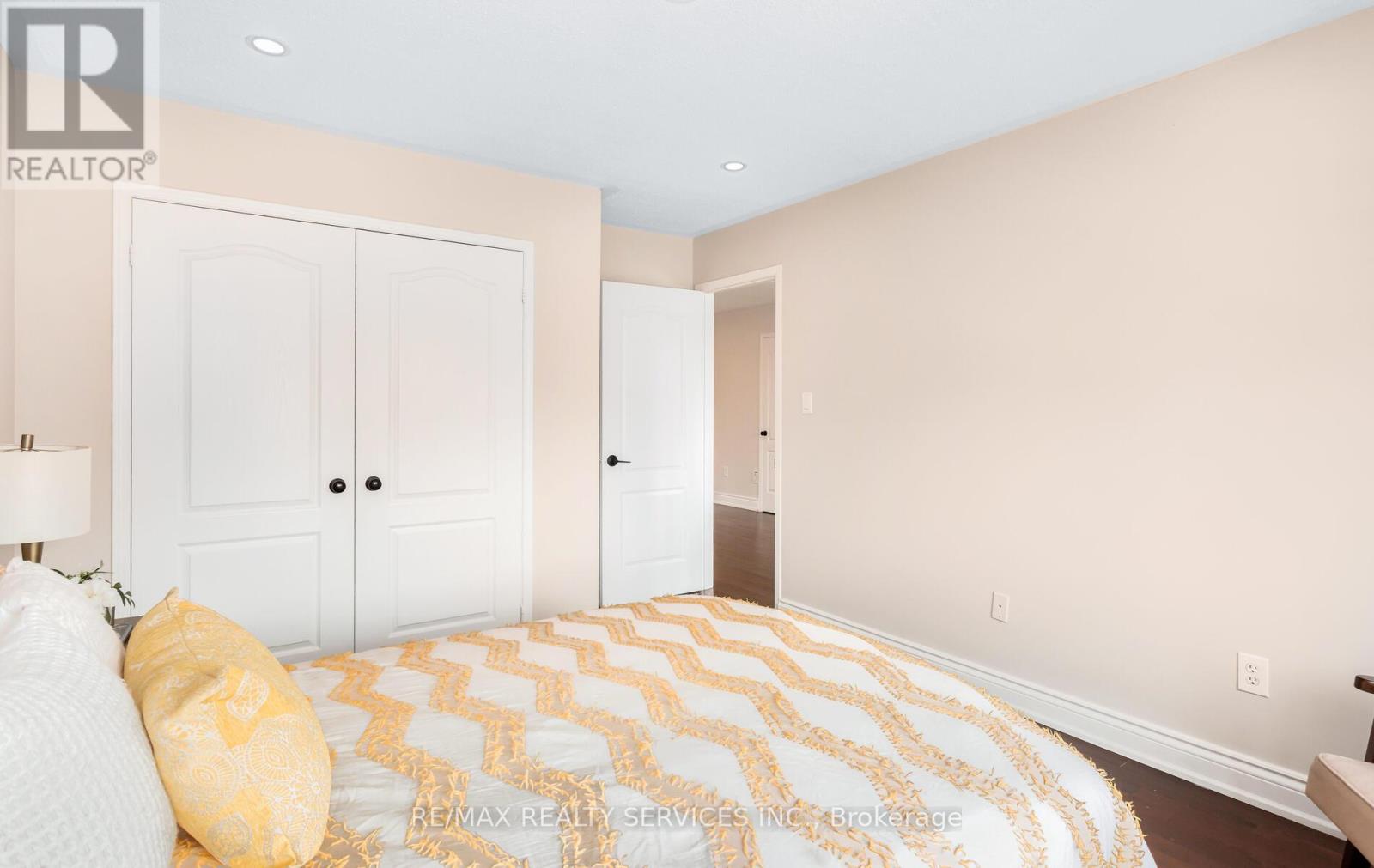 4829 St. Martin Mews, Mississauga, Ontario  L5M 7J9 - Photo 33 - W12842226