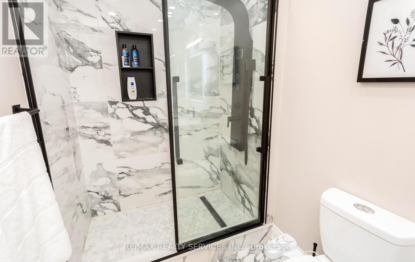 4829 St. Martin Mews, Mississauga, Ontario  L5M 7J9 - Photo 37 - W12842226