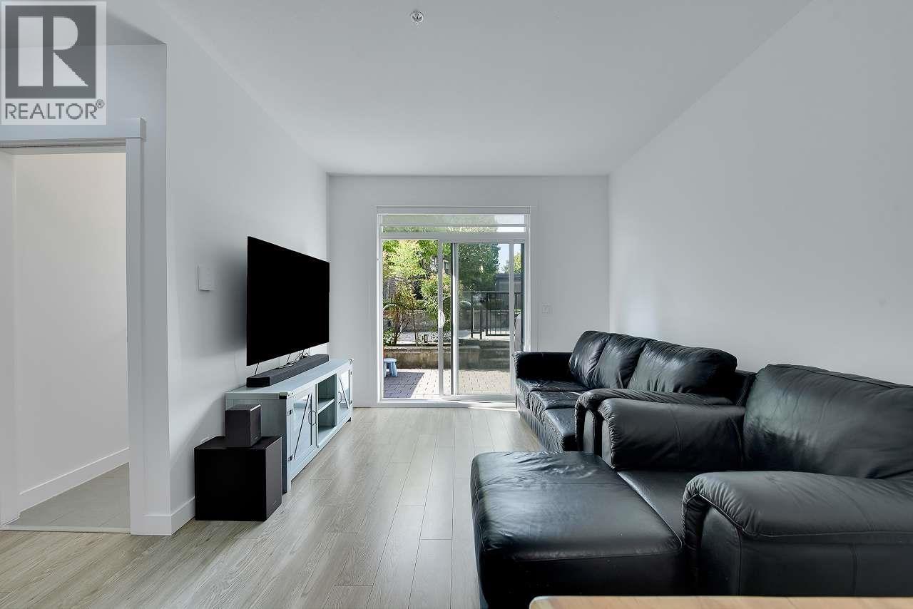 6 7039 Macpherson Avenue, Burnaby, British Columbia  V5J 4N4 - Photo 4 - R3095298