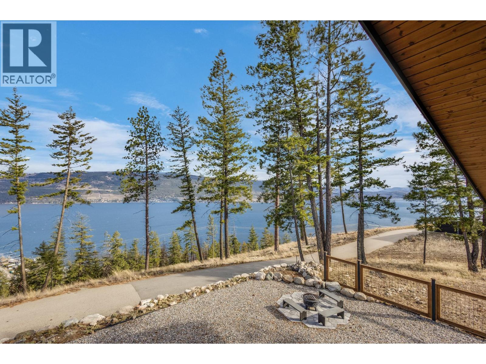 7235 Dunwaters Road, Kelowna, British Columbia  V1Z 3W4 - Photo 34 - 10375706