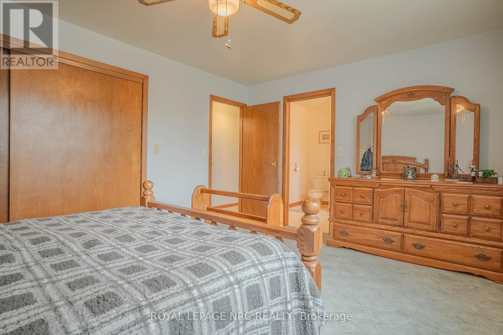 45 Ridgeway Road, Fort Erie (Crystal Beach), Ontario  L0S 1B0 - Photo 10 - X12841346