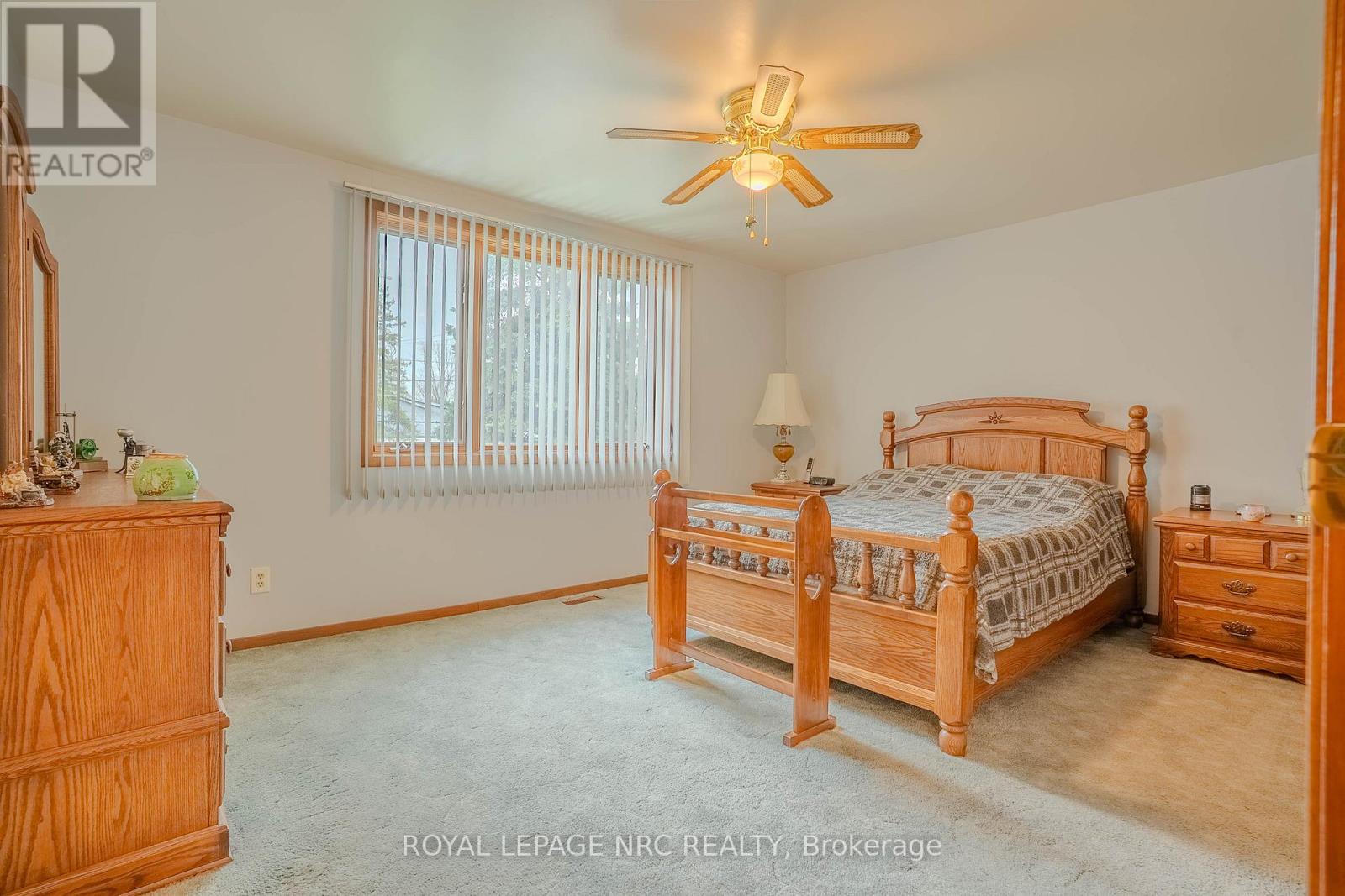 45 Ridgeway Road, Fort Erie (Crystal Beach), Ontario  L0S 1B0 - Photo 11 - X12841346