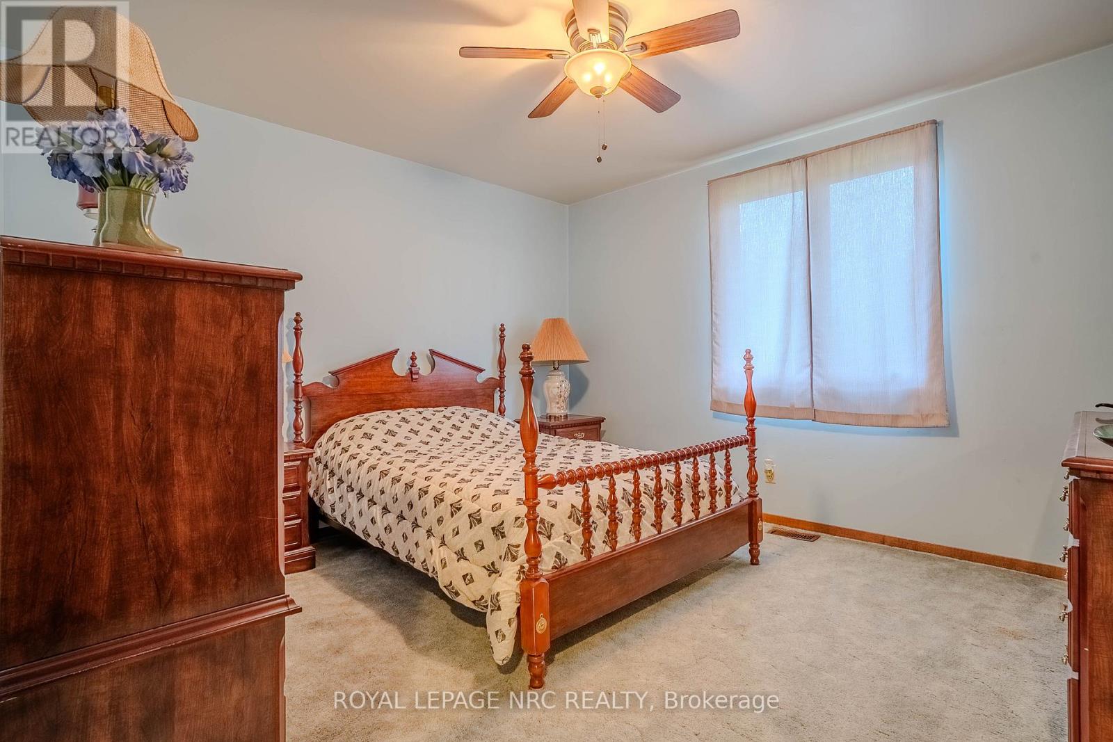 45 Ridgeway Road, Fort Erie (Crystal Beach), Ontario  L0S 1B0 - Photo 14 - X12841346