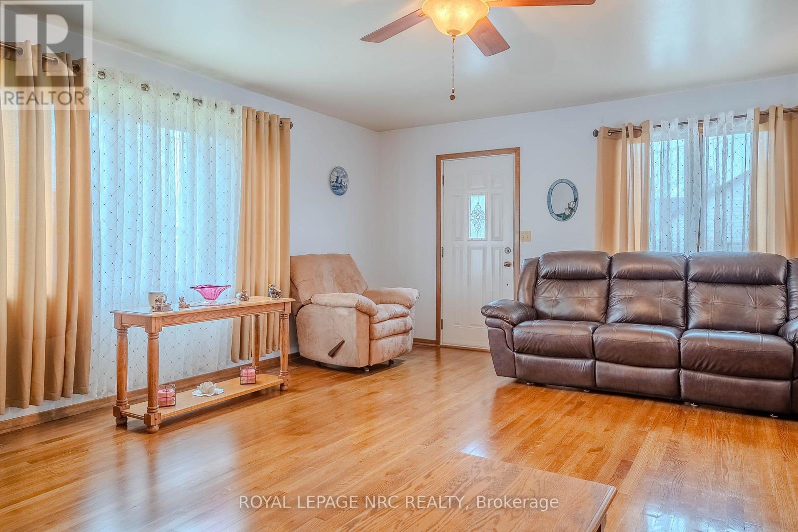 45 Ridgeway Road, Fort Erie (Crystal Beach), Ontario  L0S 1B0 - Photo 7 - X12841346