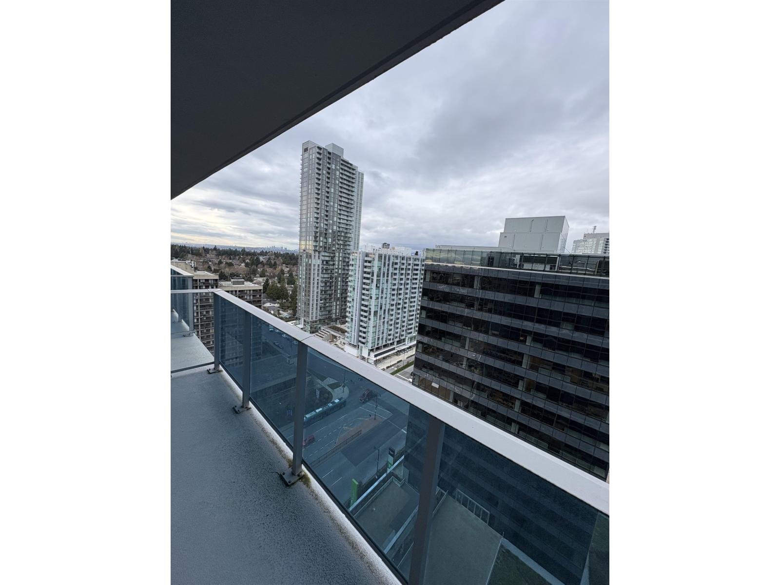 2107 13615 Fraser Highway, Surrey, British Columbia  V3T 0P7 - Photo 10 - R3095867