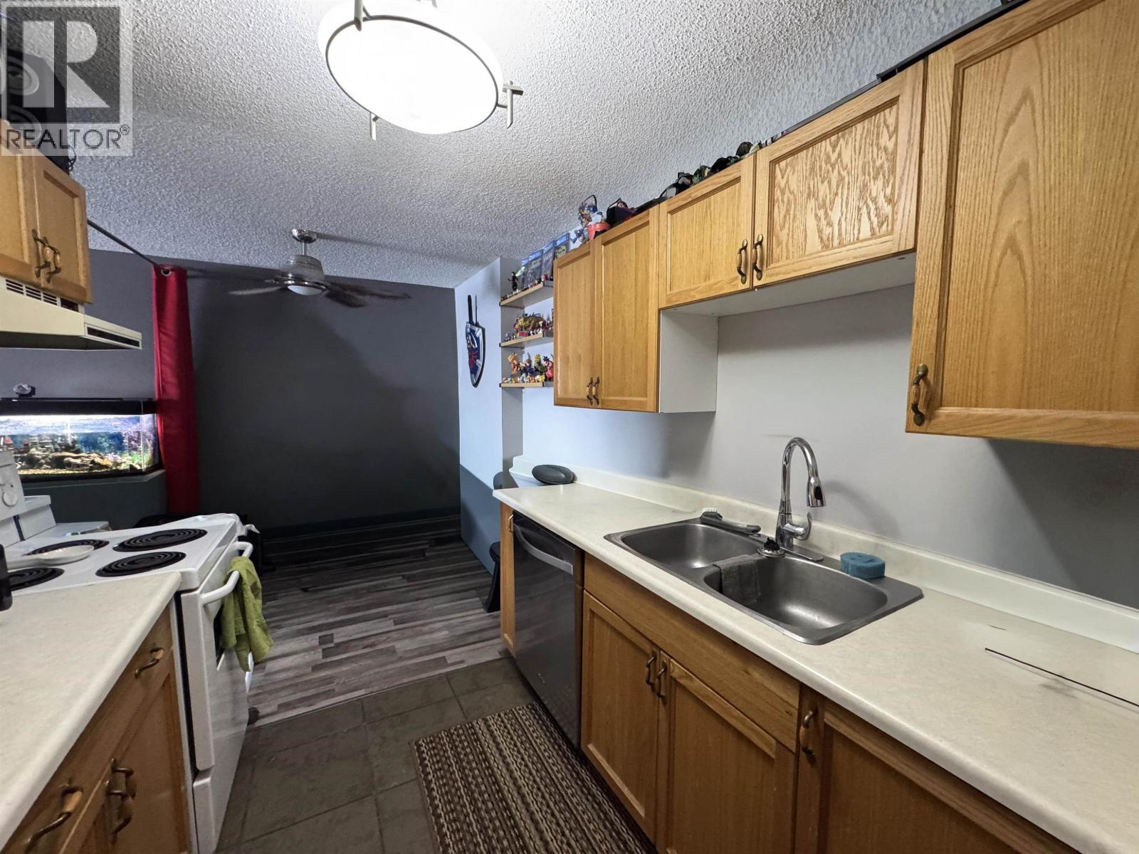 105 10216 102 Avenue, Fort St. John, British Columbia  V1J 2E5 - Photo 6 - R3094054