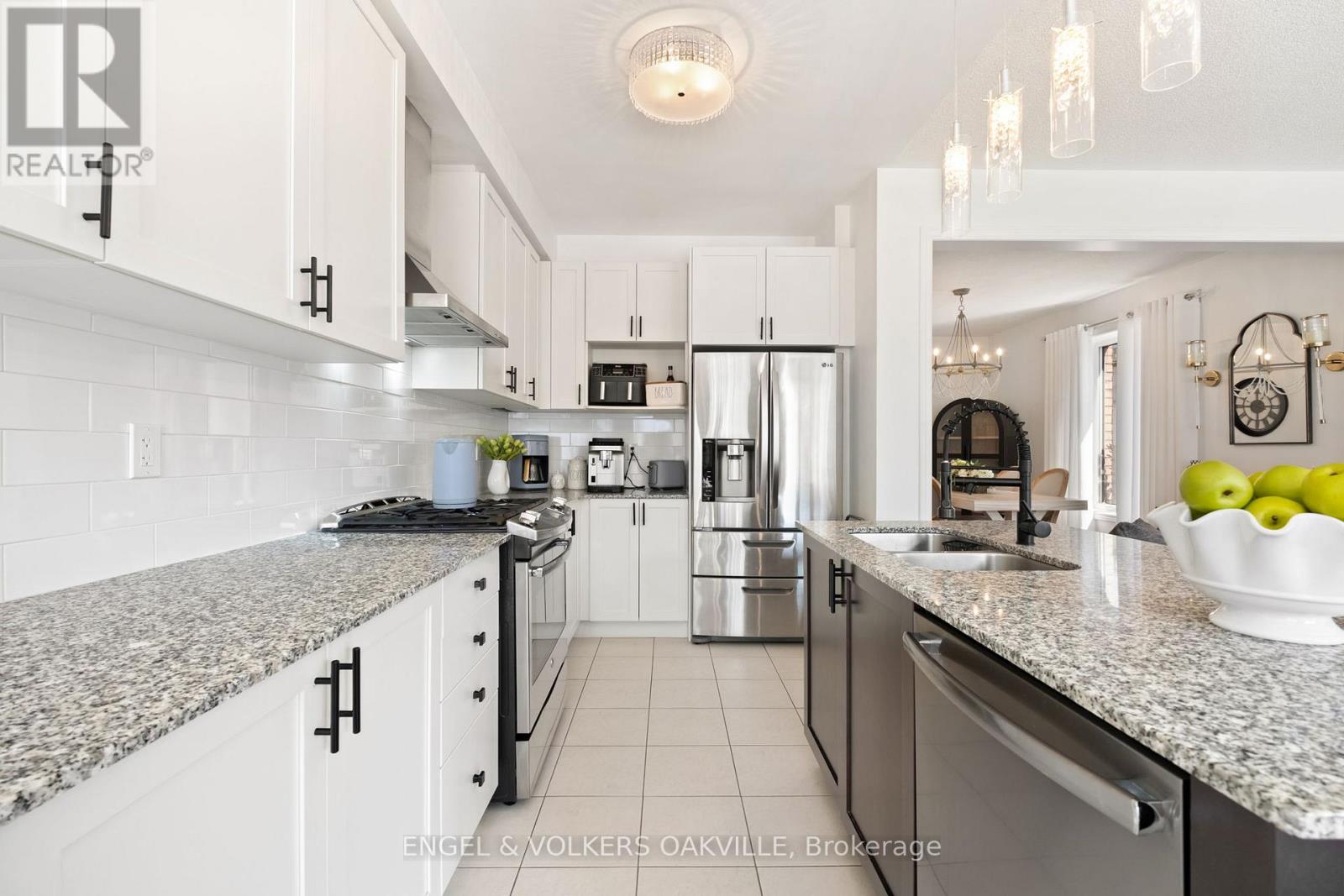 33 Sharpe Crescent, New Tecumseth (Tottenham), Ontario  L0G 1W0 - Photo 22 - N12842244