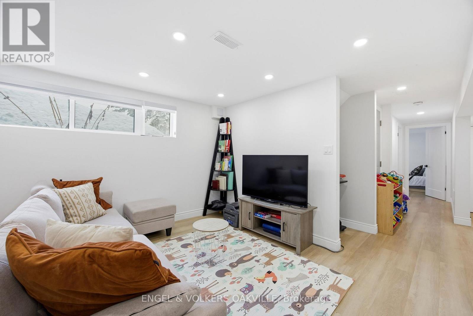 206 Yeates Avenue, Barrie (Painswick North), Ontario  L4N 4C6 - Photo 22 - S12842246