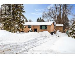 206 YEATES AVENUE, Barrie, Ontario