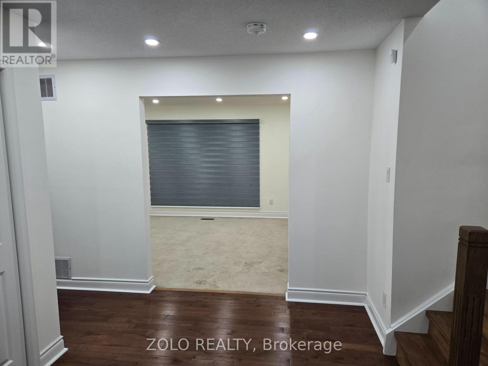 42 Boreham Circle, Brampton, Ontario  L6Z 1T4 - Photo 3 - W12842242