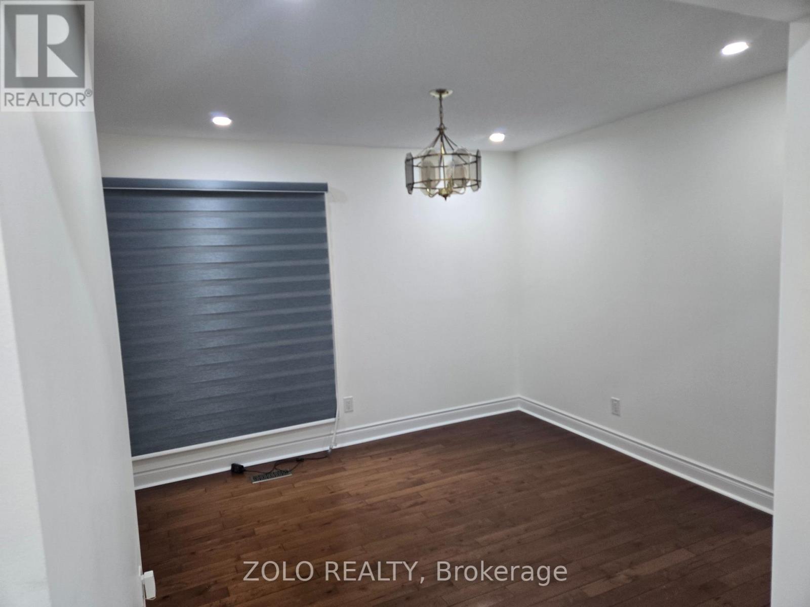 42 Boreham Circle, Brampton, Ontario  L6Z 1T4 - Photo 5 - W12842242