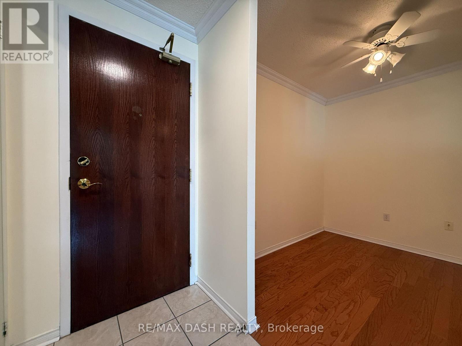 106 - 17 Michael Power Place, Toronto, Ontario  M9A 5G5 - Photo 2 - W12842250