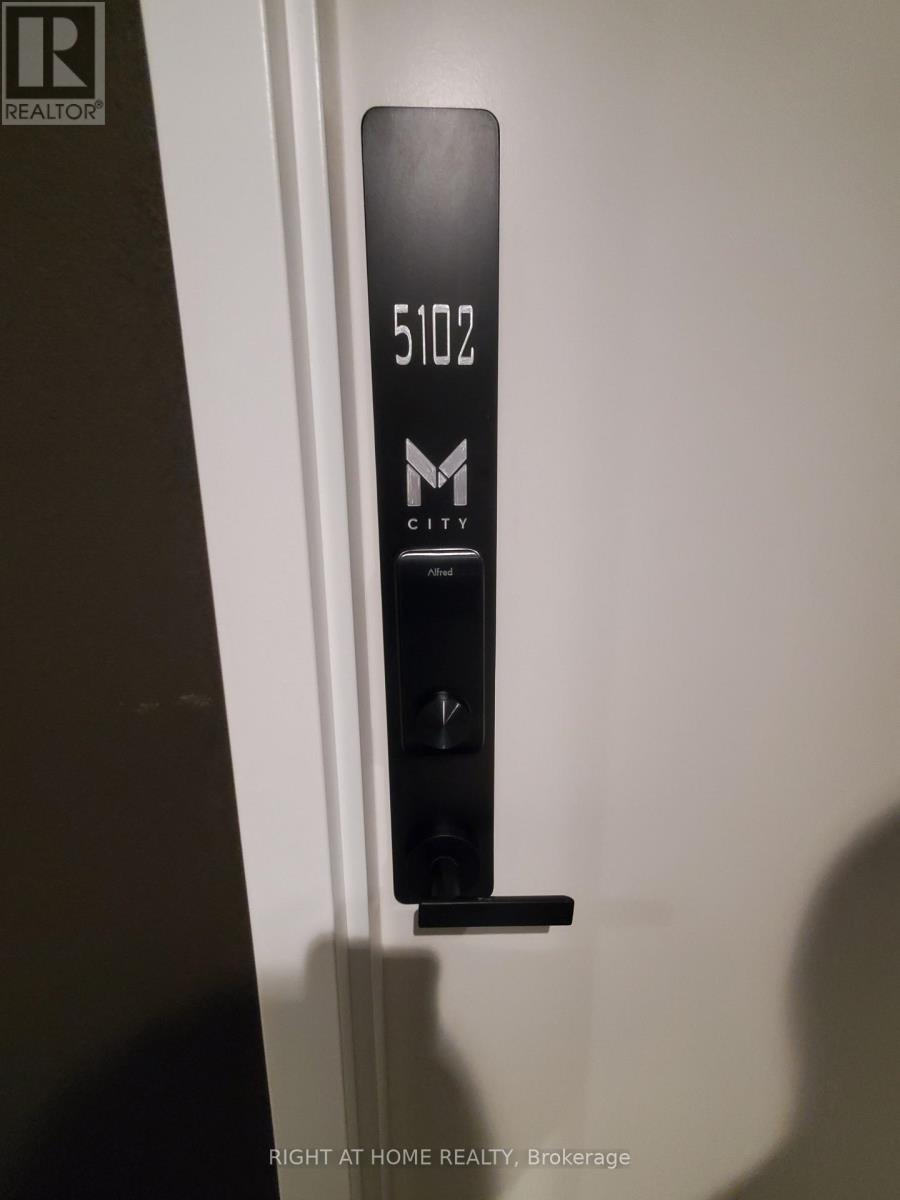5102 - 3883 Quartz Road, Mississauga, Ontario  L5B 0M4 - Photo 2 - W12842262