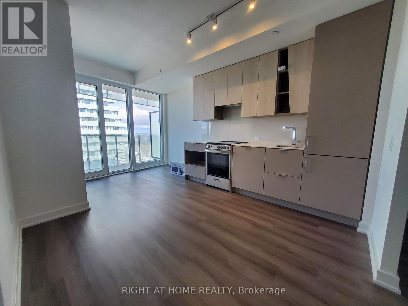 5102 - 3883 Quartz Road, Mississauga, Ontario  L5B 0M4 - Photo 4 - W12842262