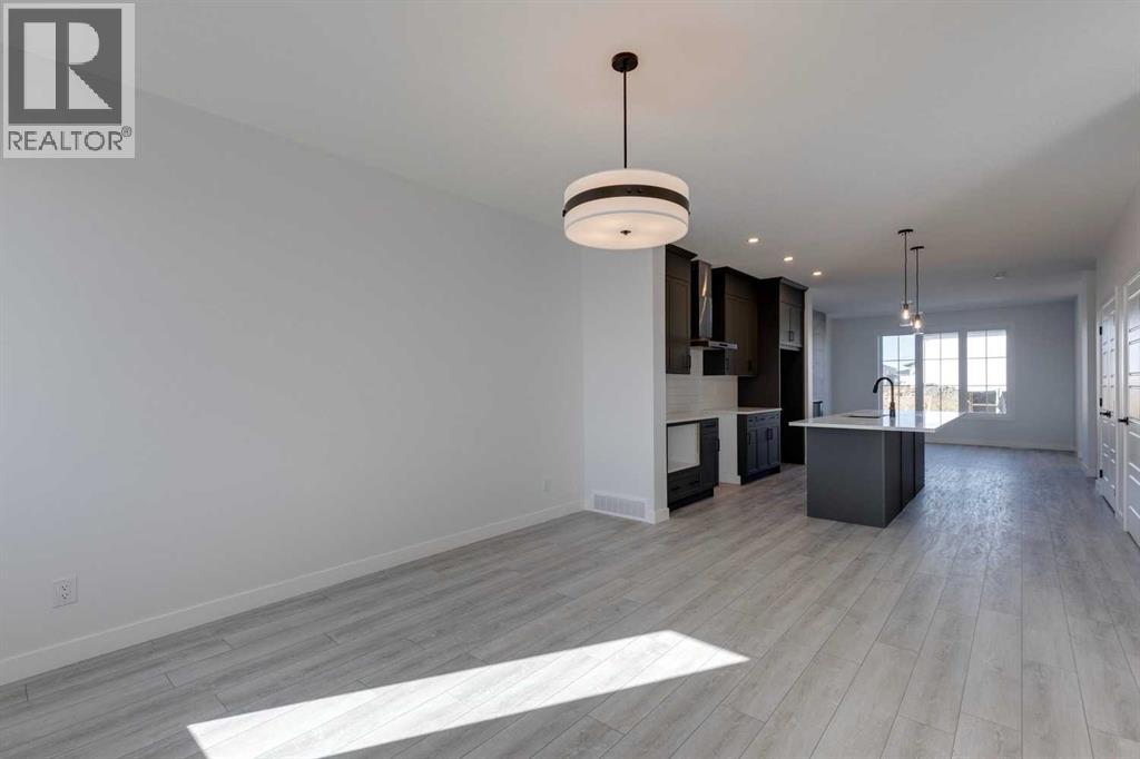 95 Southborough Crescent, Cochrane, Alberta T4C 3J3 - Photo 12 - A2285095