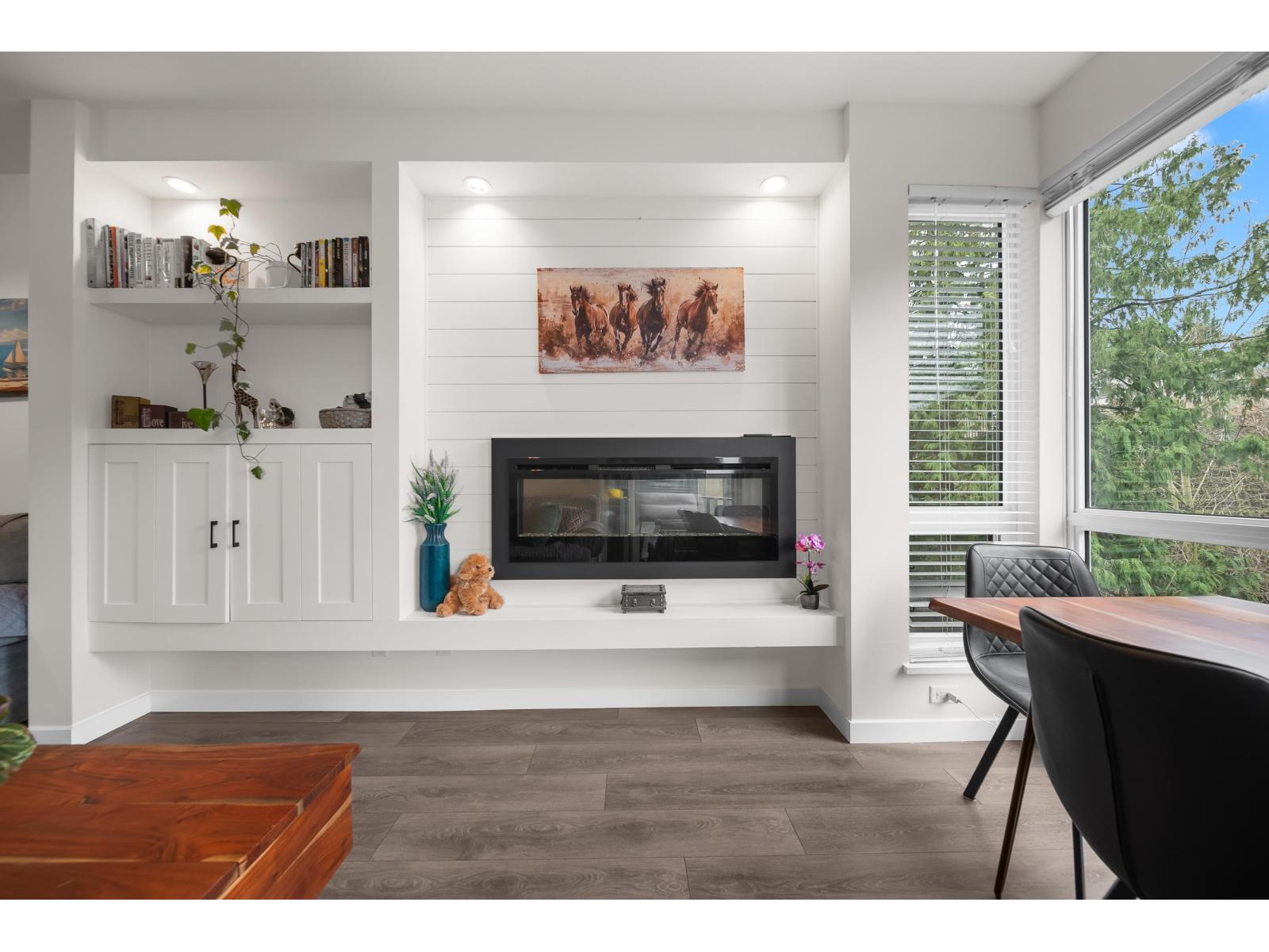 204 2238 Whatcom Road, Abbotsford, British Columbia  V3G 0E6 - Photo 1 - R3086481