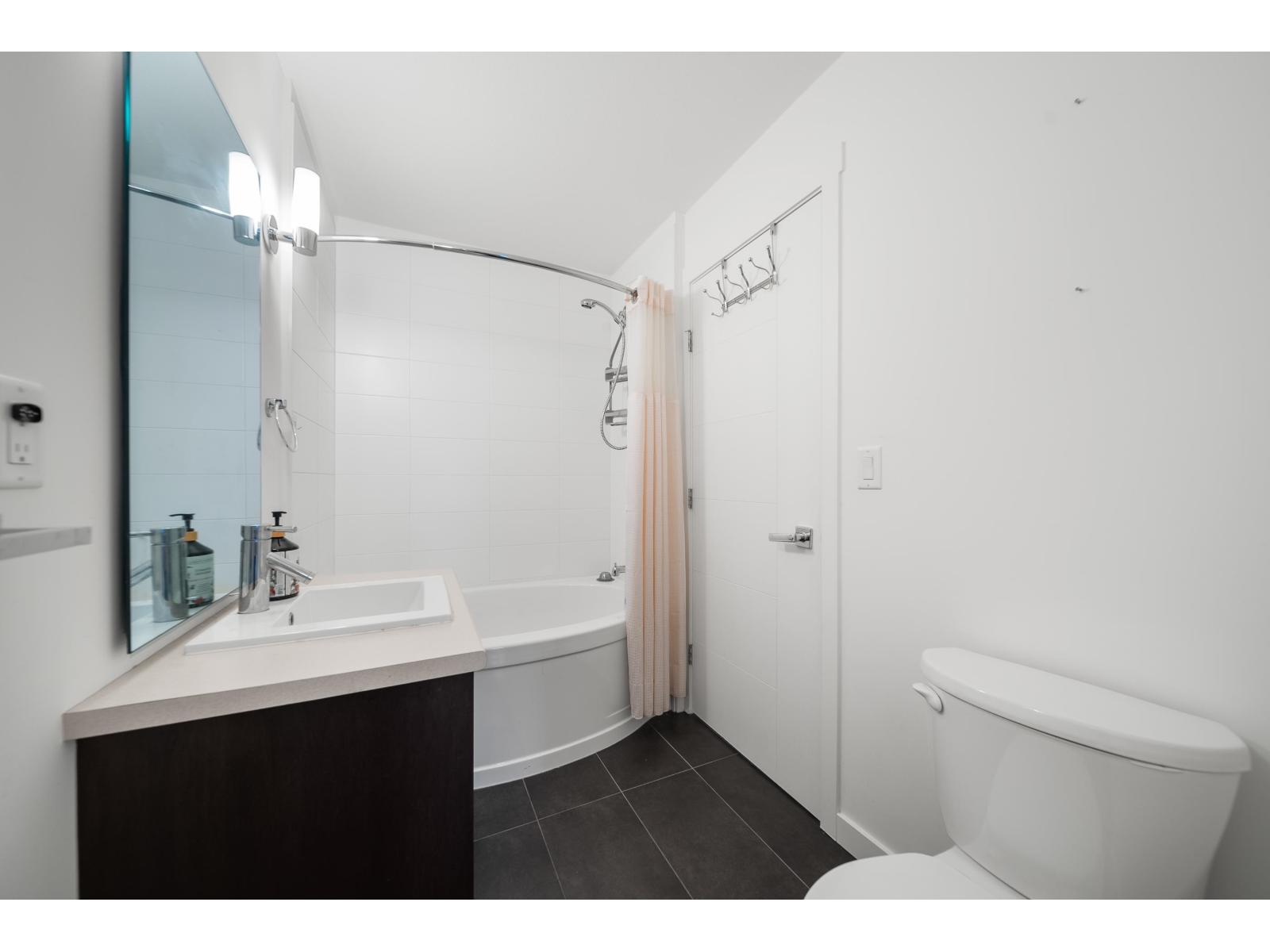 204 2238 Whatcom Road, Abbotsford, British Columbia  V3G 0E6 - Photo 20 - R3086481