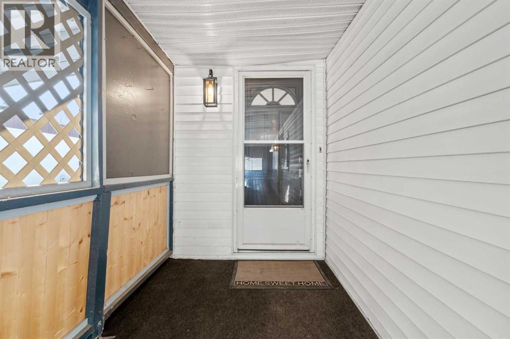 251, 3223 83 Street Nw, Calgary, Alberta  T3B 5N5 - Photo 2 - A2274560