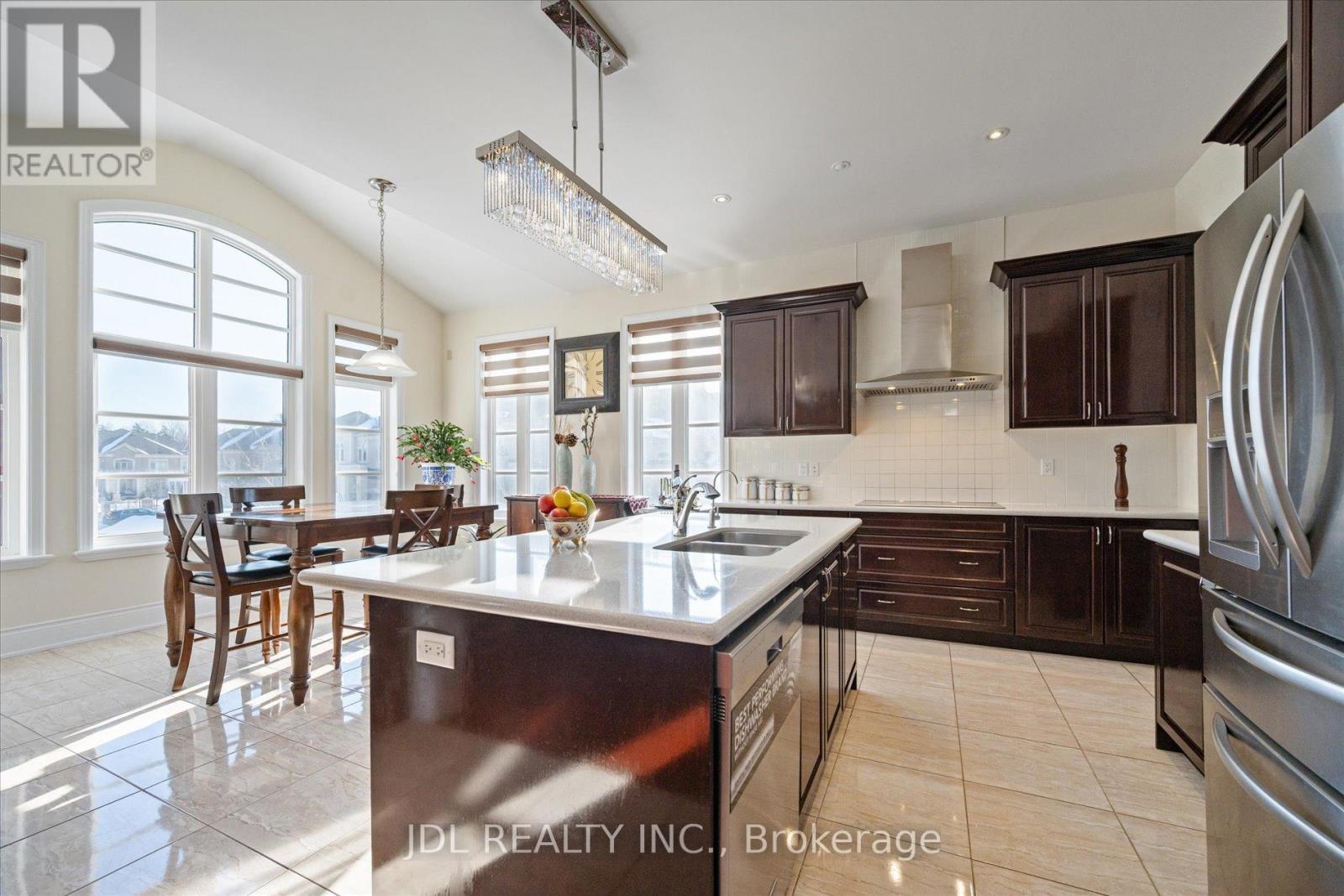 62 Silver Sterling Crescent, Vaughan, Ontario  L4H 4C5 - Photo 17 - N12842272