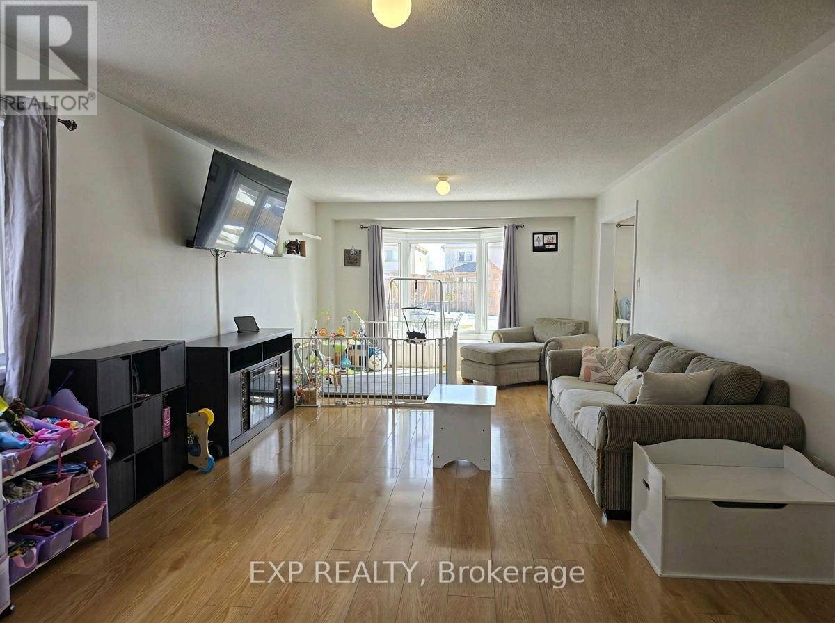 395 Krotz Street W, North Perth, Ontario  N4W 0H8 - Photo 4 - X12813630