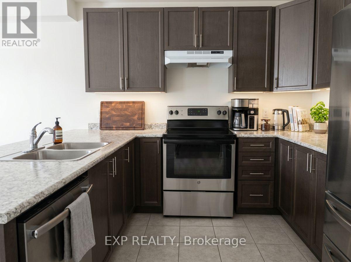 395 Krotz Street W, North Perth, Ontario  N4W 0H8 - Photo 9 - X12813630