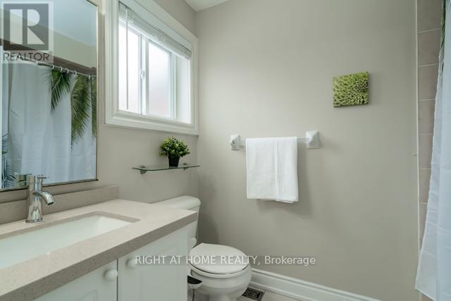 7438 Magistrate Terrace, Mississauga, Ontario  L5W 1L2 - Photo 18 - W12842280