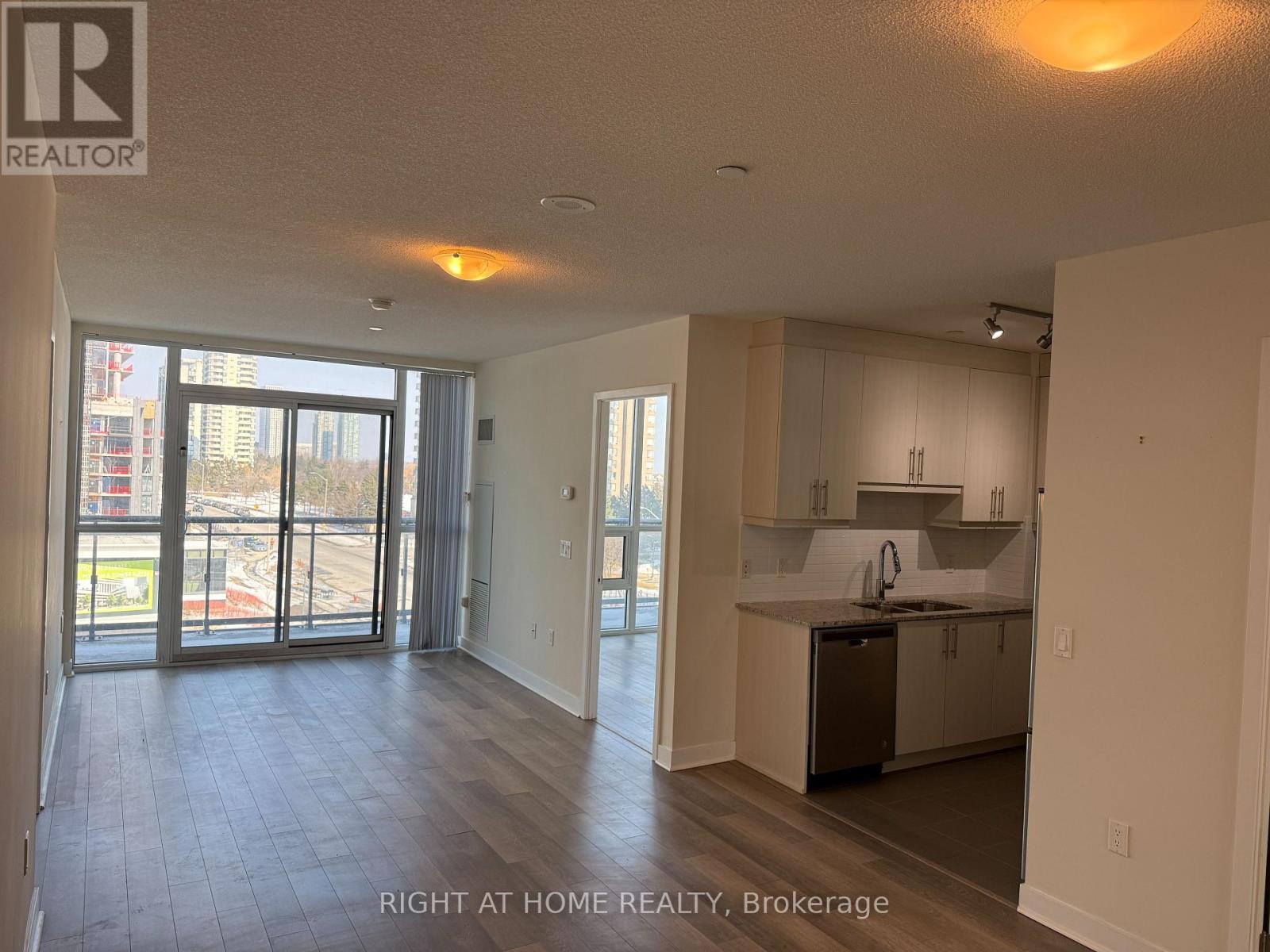 402 - 3975 Grand Park Drive, Mississauga, Ontario  L5B 0K4 - Photo 11 - W12842284