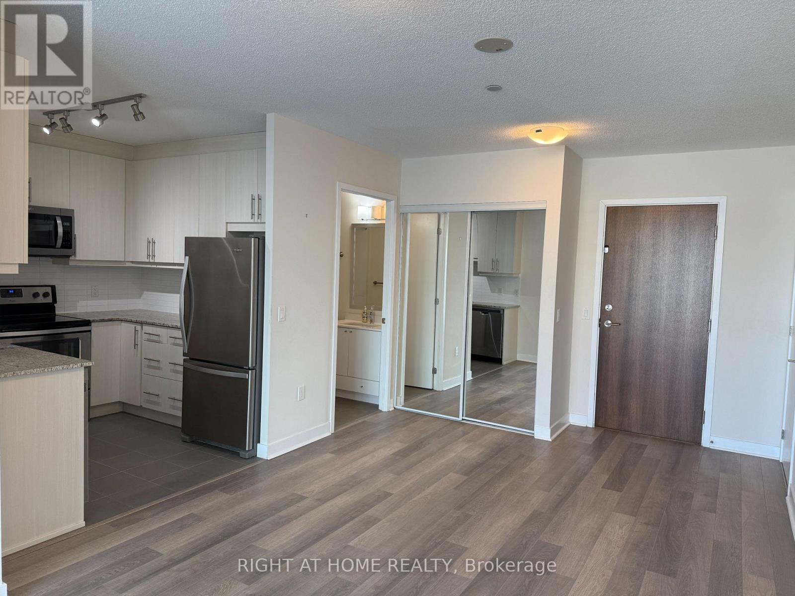 402 - 3975 Grand Park Drive, Mississauga, Ontario  L5B 0K4 - Photo 14 - W12842284