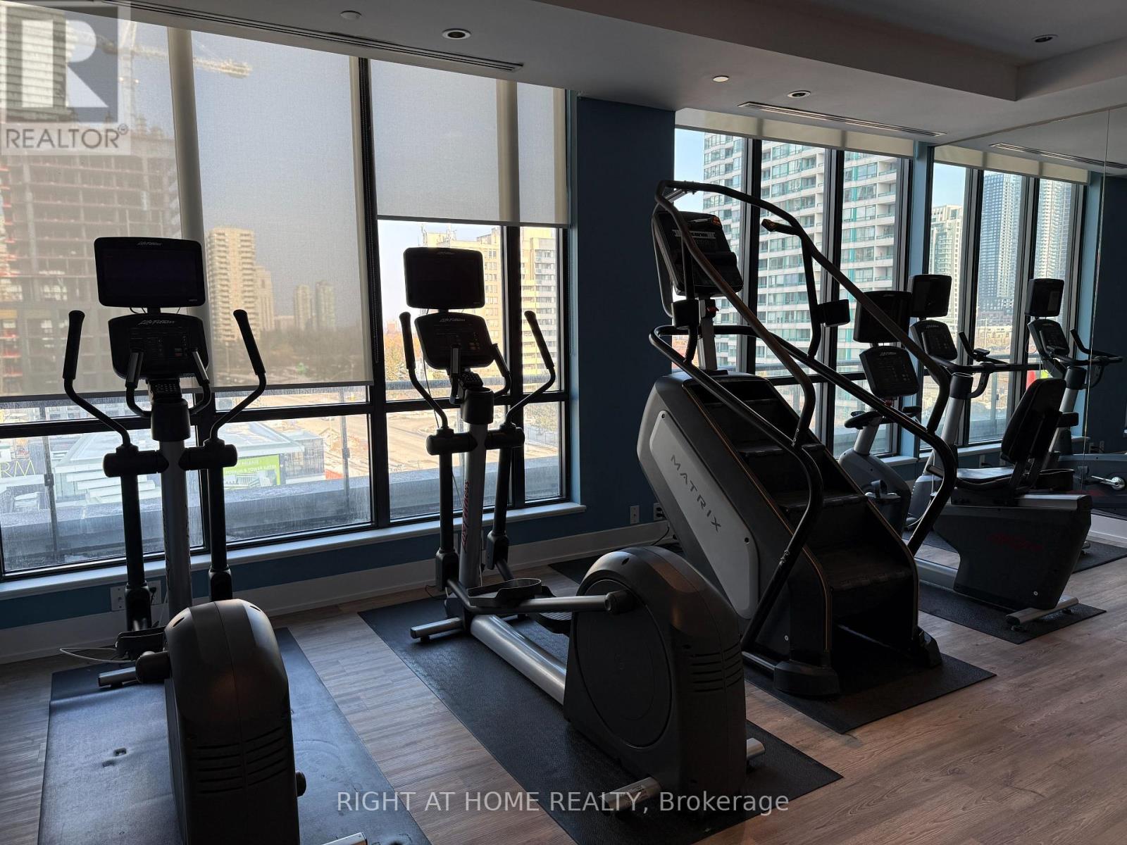 402 - 3975 Grand Park Drive, Mississauga, Ontario  L5B 0K4 - Photo 32 - W12842284