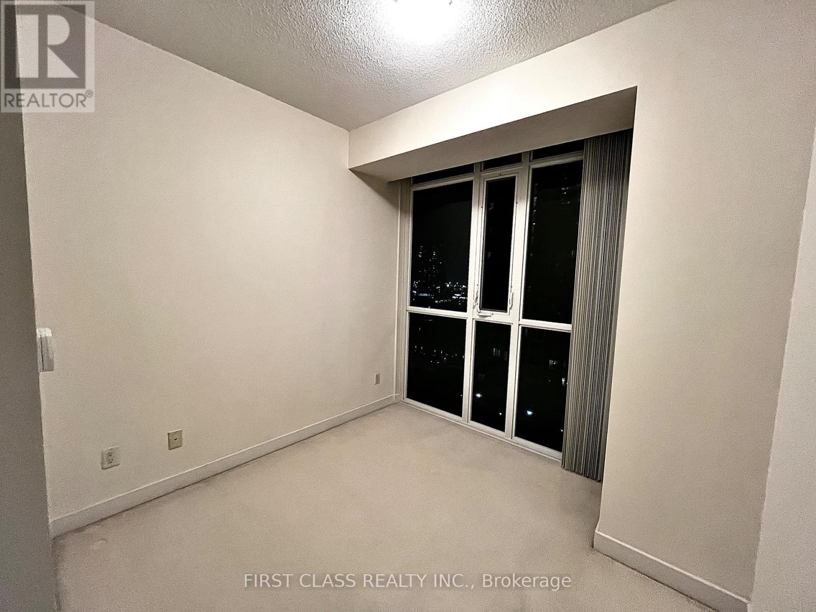 1204 - 4070 Confederation Parkway, Mississauga, Ontario  L5B 0E9 - Photo 10 - W12842292