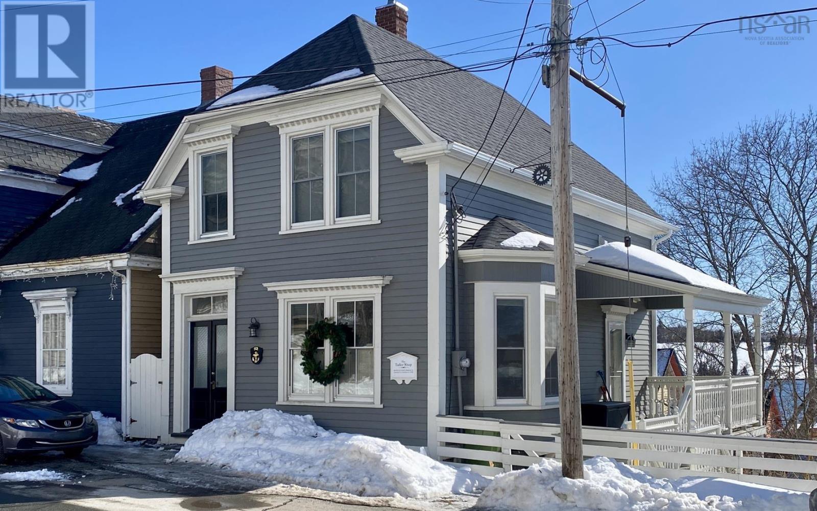 52 Pelham Street, Lunenburg, Nova Scotia