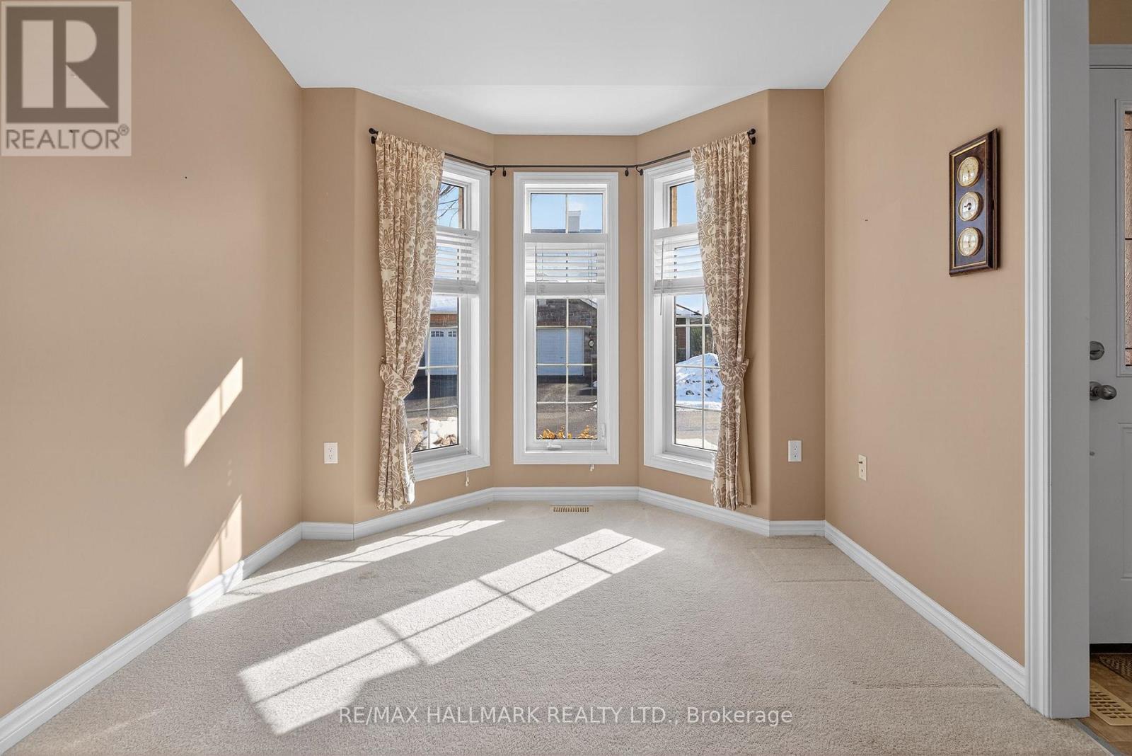 105 - 86 Village Crescent, Peterborough, Ontario  K9J 8S7 - Photo 21 - X12842296