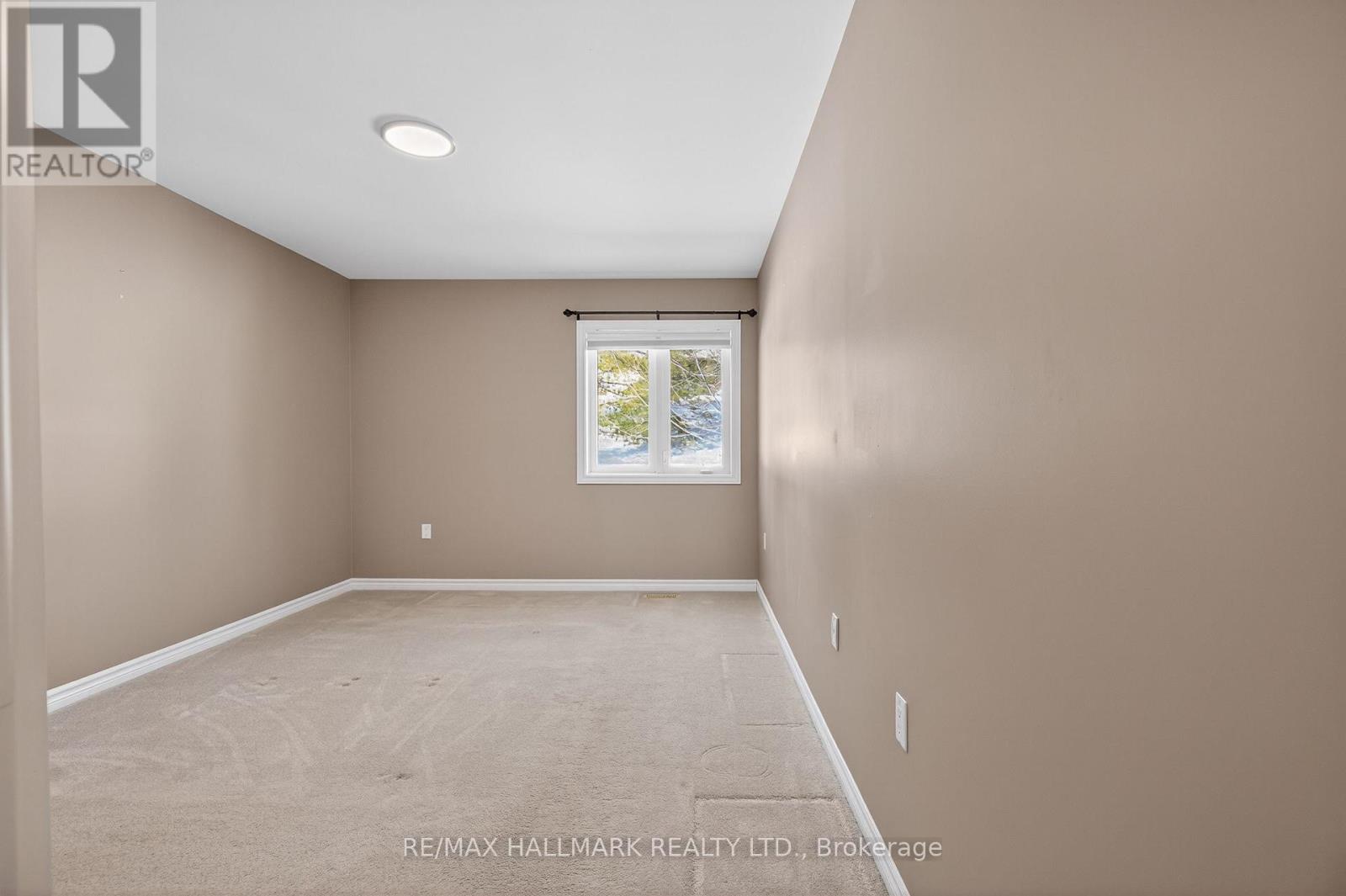 105 - 86 Village Crescent, Peterborough, Ontario  K9J 8S7 - Photo 25 - X12842296