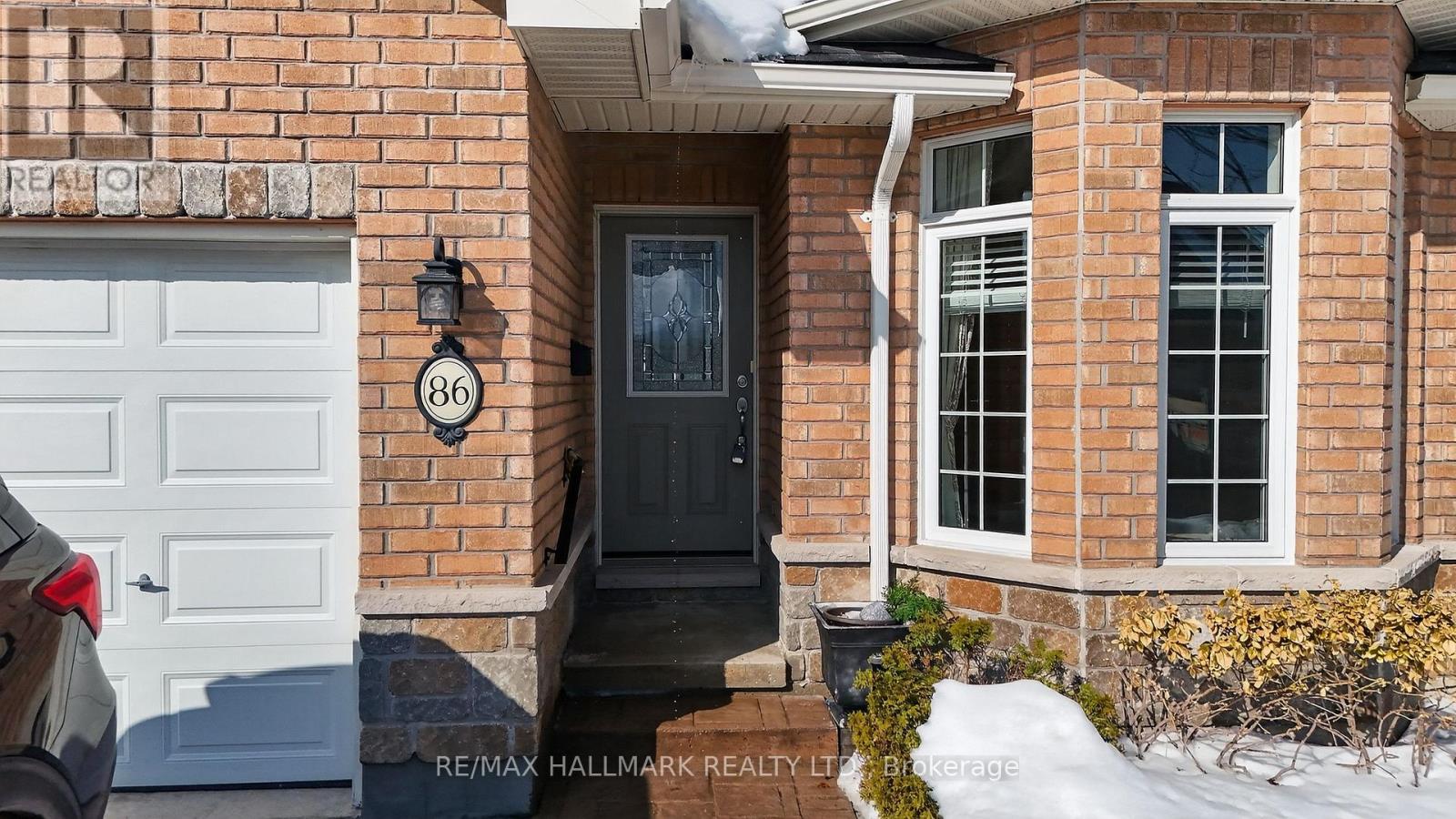 105 - 86 Village Crescent, Peterborough, Ontario  K9J 8S7 - Photo 4 - X12842296