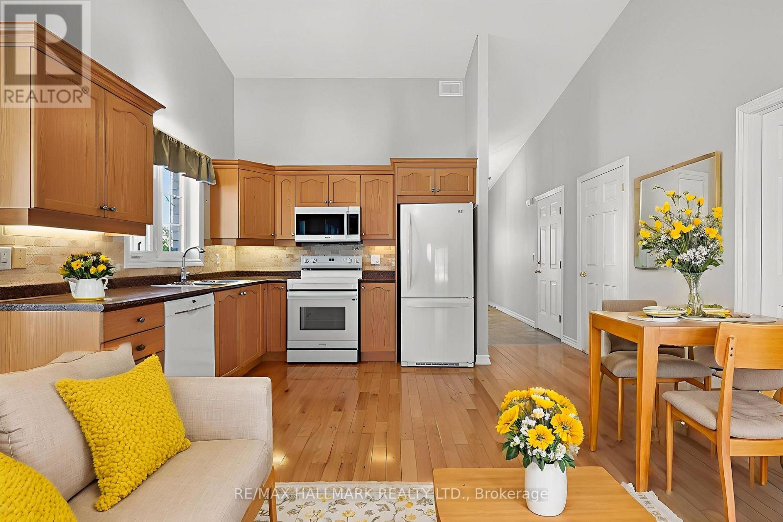 105 - 86 Village Crescent, Peterborough, Ontario  K9J 8S7 - Photo 7 - X12842296