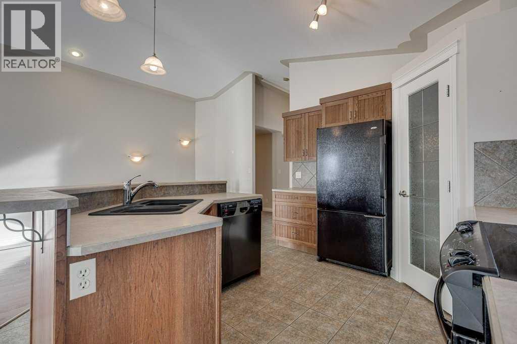 9 Assinger Avenue, Red Deer, Alberta T4R 3L1 - Photo 11 - A2289764