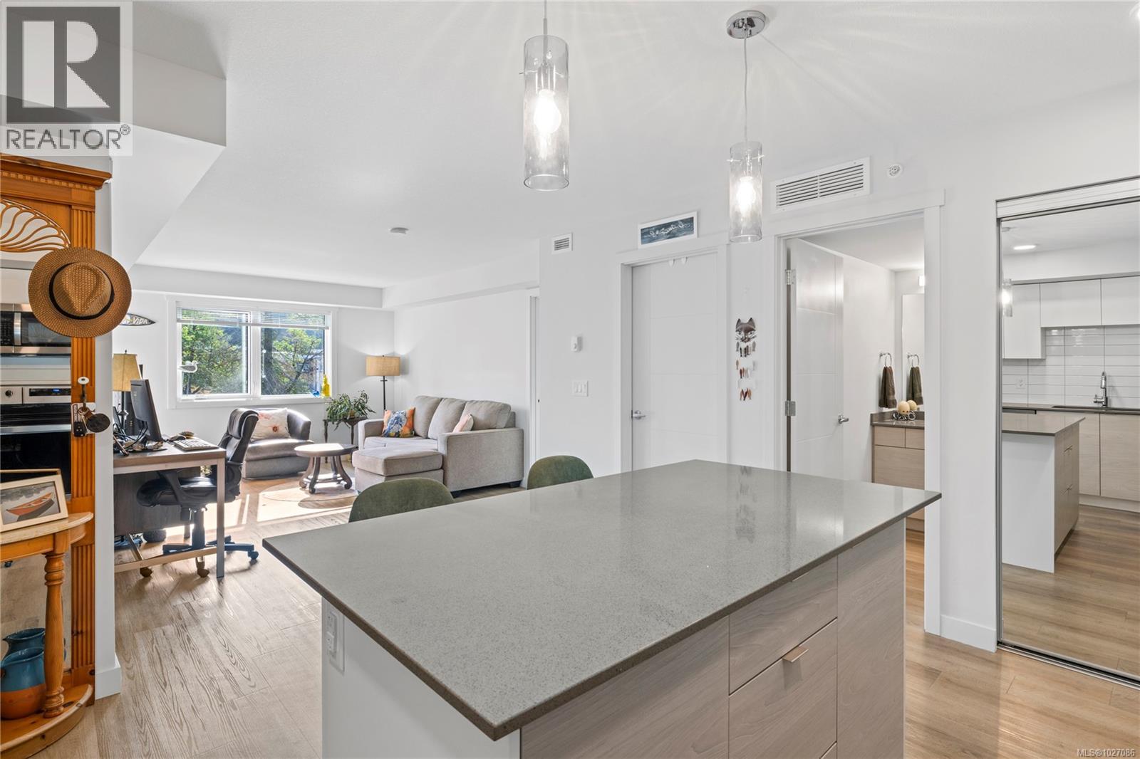 308 4810 Cedar Ridge Pl, Nanaimo, British Columbia  V9T 0M7 - Photo 7 - 1027086