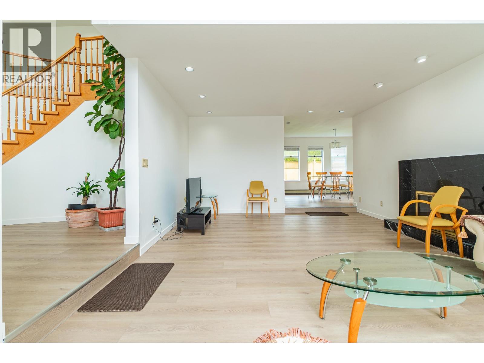 5611 Holt Avenue, Richmond, British Columbia  V7C 5C8 - Photo 5 - R3095832