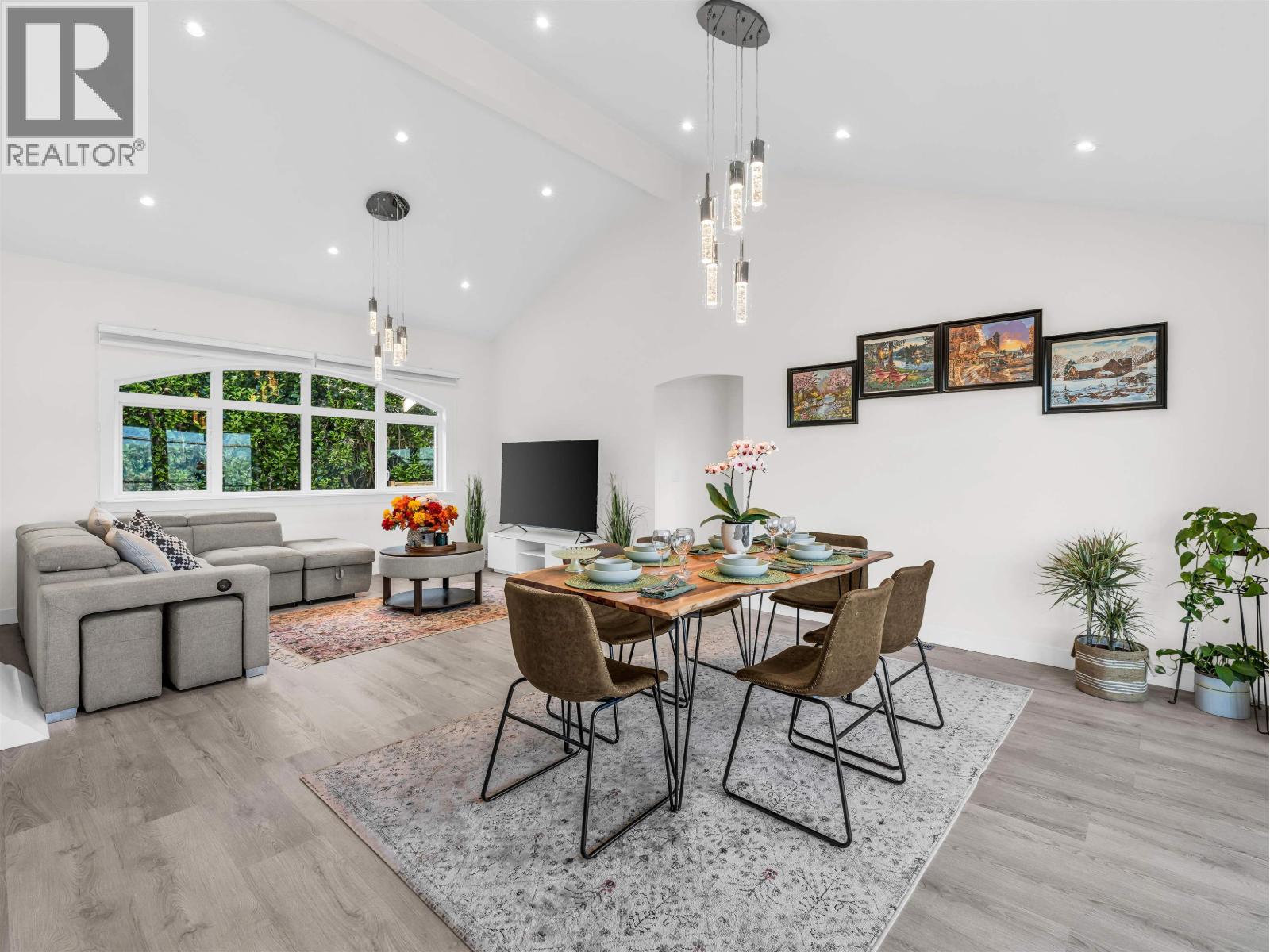 4254 Caddy Road, North Vancouver, British Columbia  V7G 1B7 - Photo 6 - R3095719