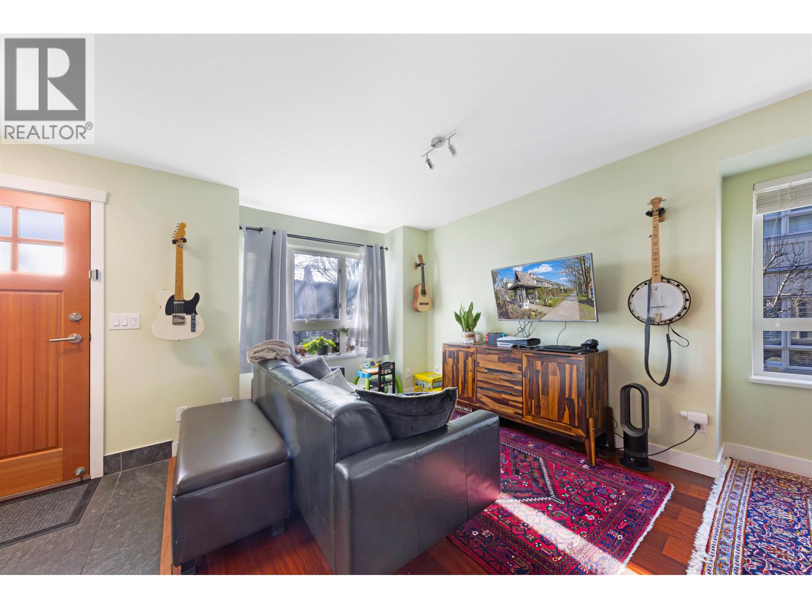 10 4055 Pender Street, Burnaby, British Columbia  V5C 2L9 - Photo 5 - R3095806