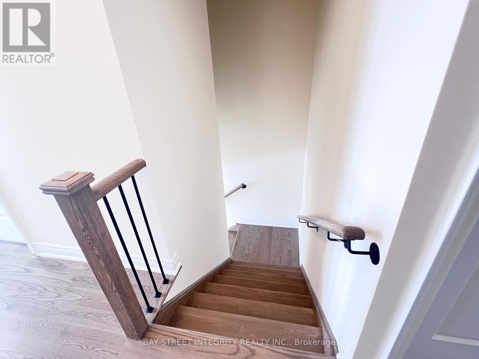 139 Berczy Green Drive, Markham, Ontario  L6C 3P5 - Photo 7 - N12832242