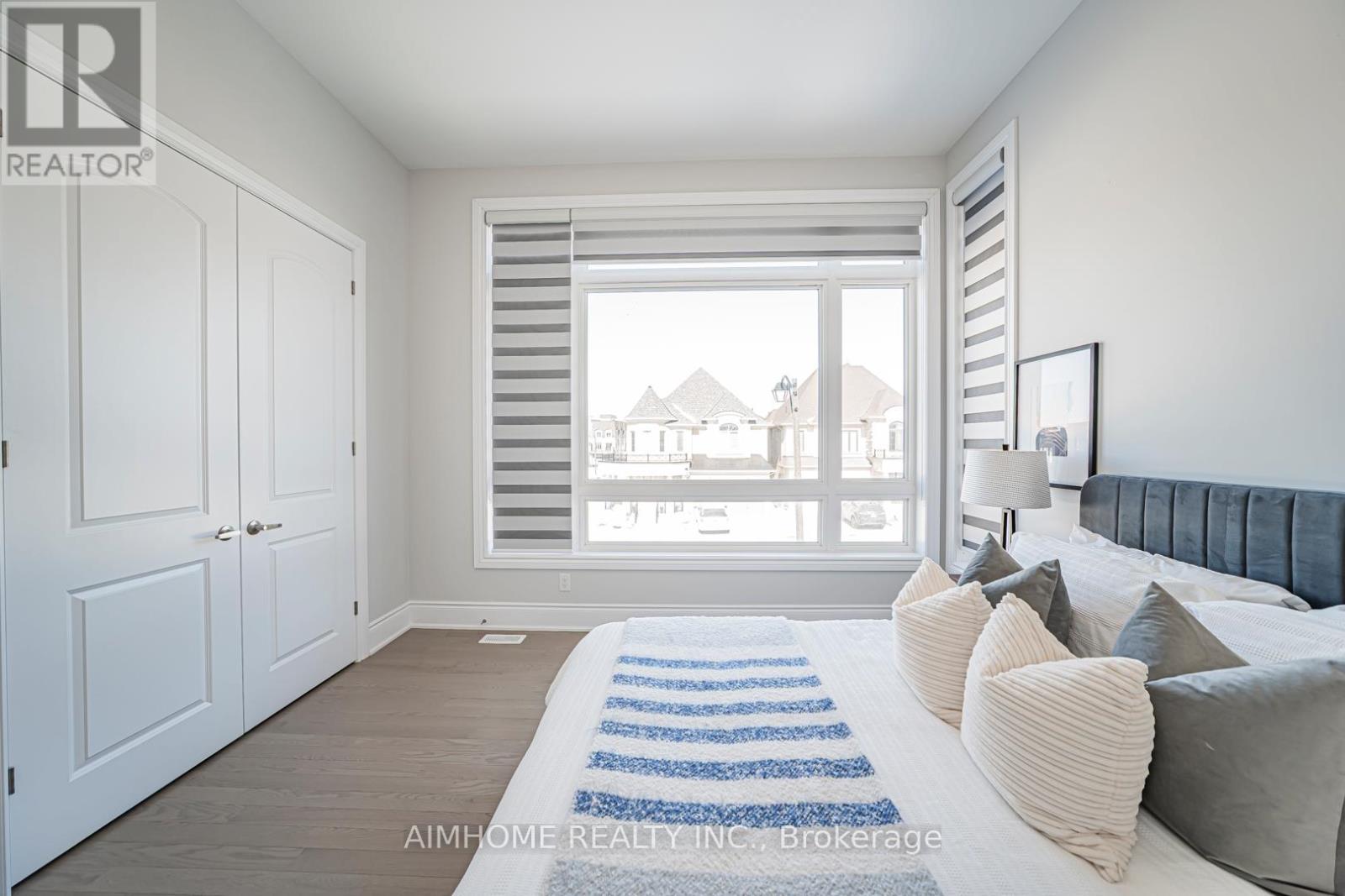 17 Meizhou Avenue, Markham, Ontario  L6C 3J6 - Photo 10 - N12840740