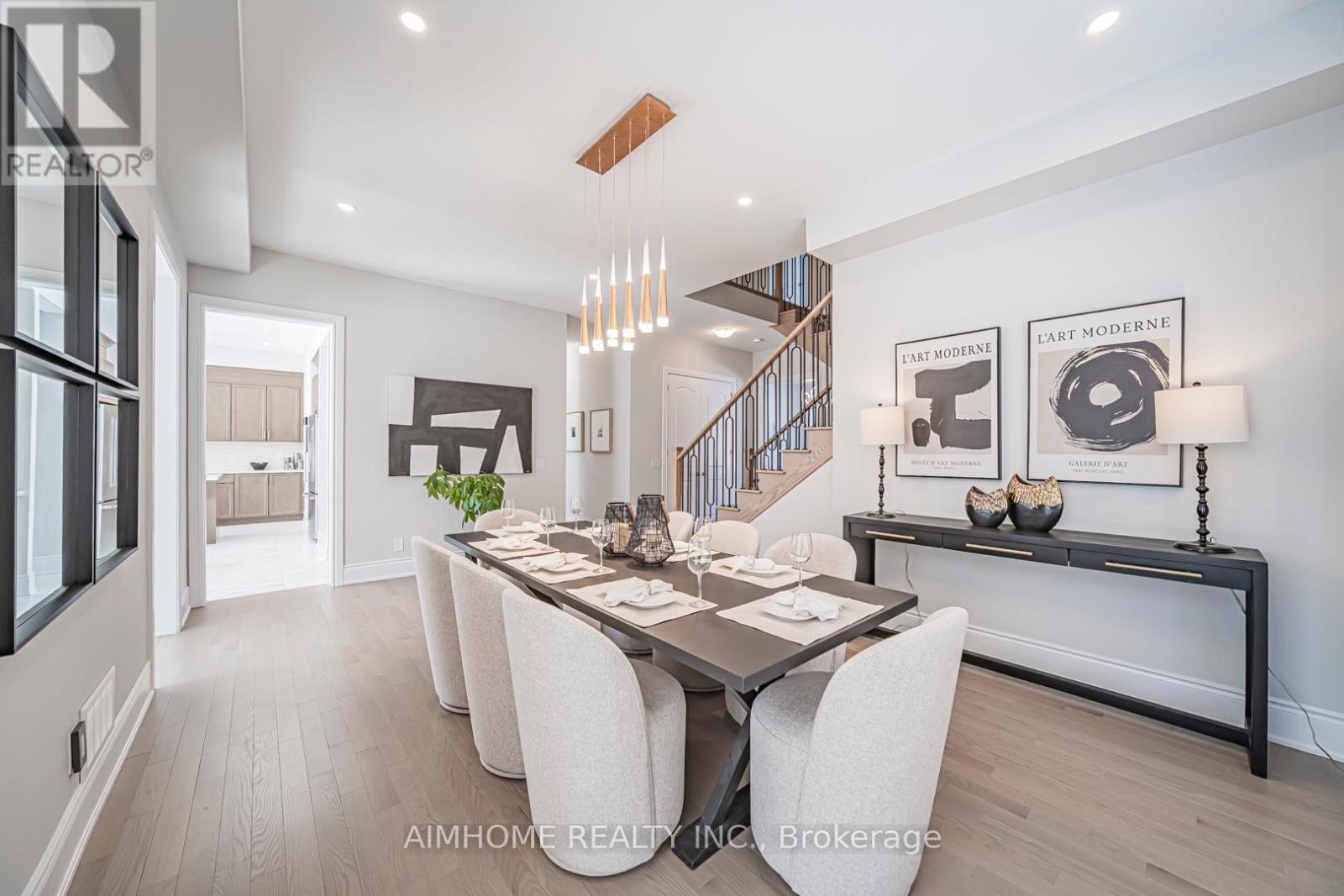 17 Meizhou Avenue, Markham, Ontario  L6C 3J6 - Photo 4 - N12840740