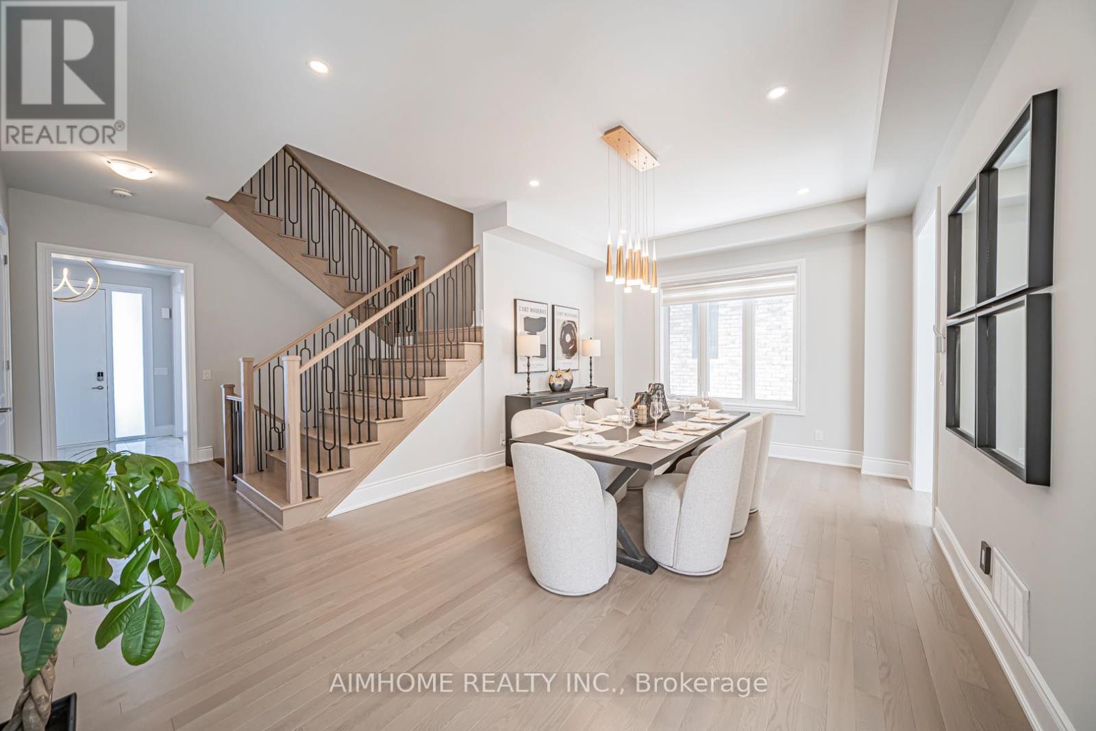 17 Meizhou Avenue, Markham, Ontario  L6C 3J6 - Photo 8 - N12840740