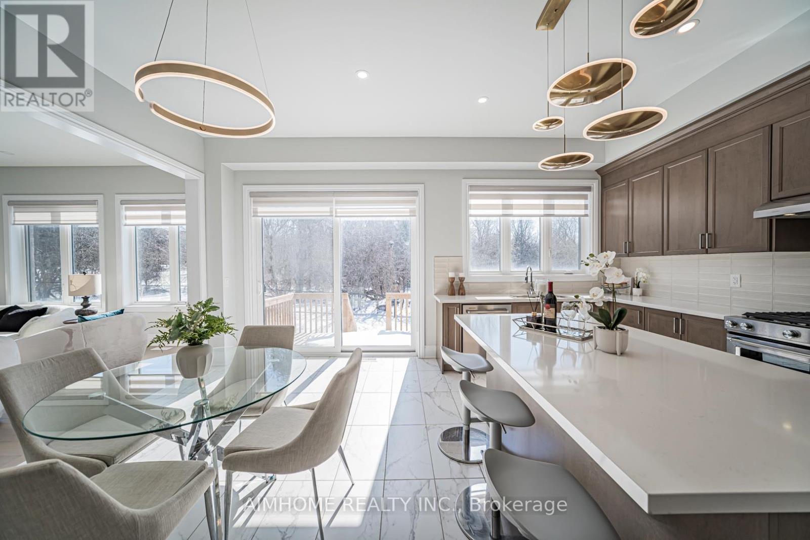 17 Meizhou Avenue, Markham, Ontario  L6C 3J6 - Photo 5 - N12840740