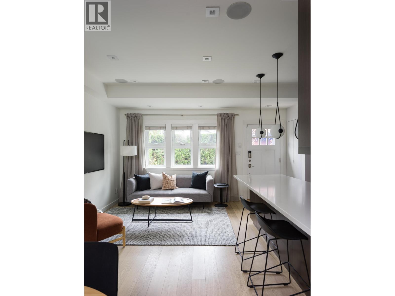 723 Union Street, Vancouver, British Columbia  V6A 2C3 - Photo 3 - R3095483