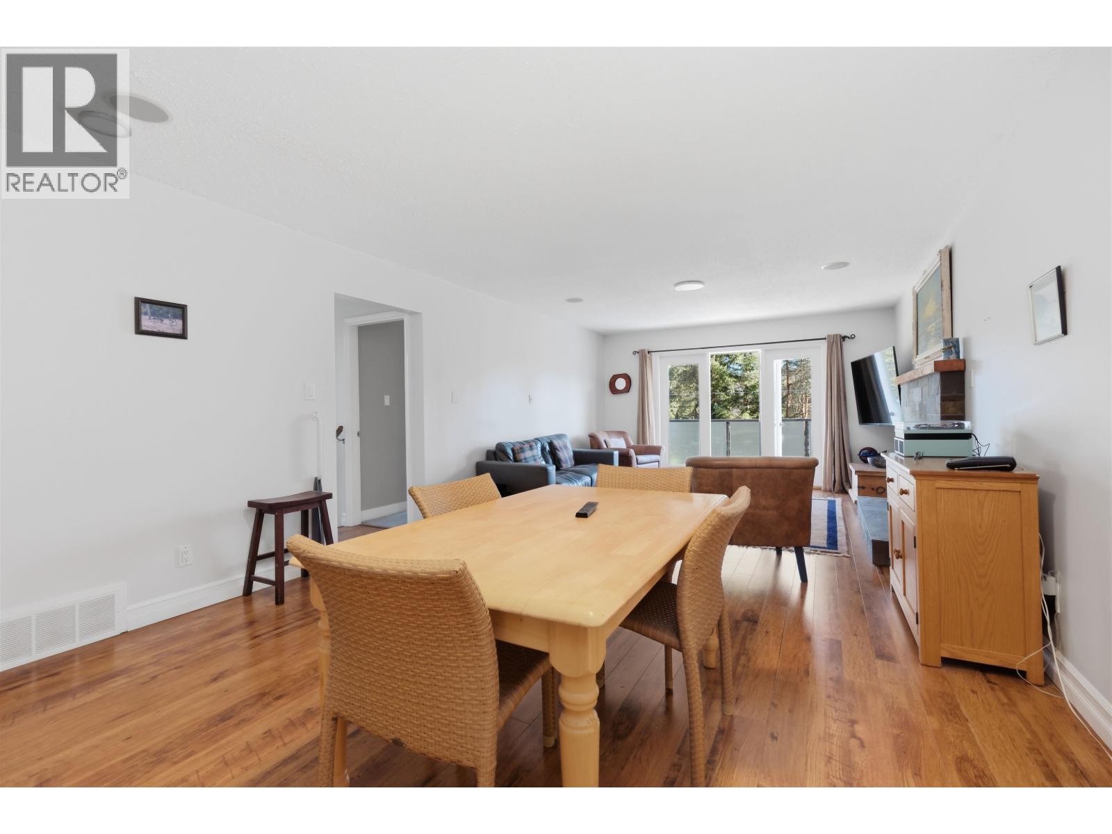 1911 Deep Cove Road, North Vancouver, British Columbia  V7G 1S7 - Photo 7 - R3095545