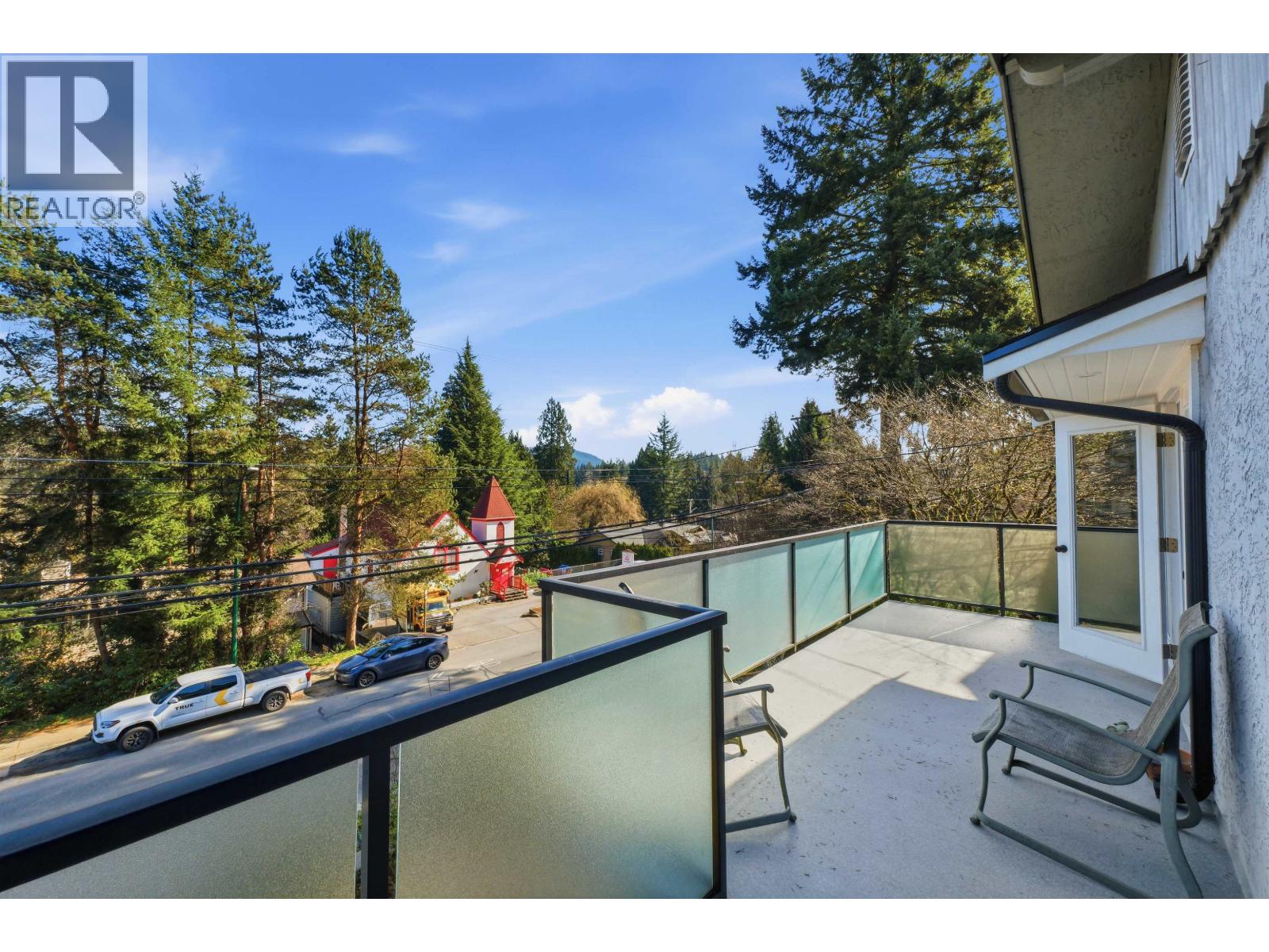 1911 Deep Cove Road, North Vancouver, British Columbia  V7G 1S7 - Photo 18 - R3095545