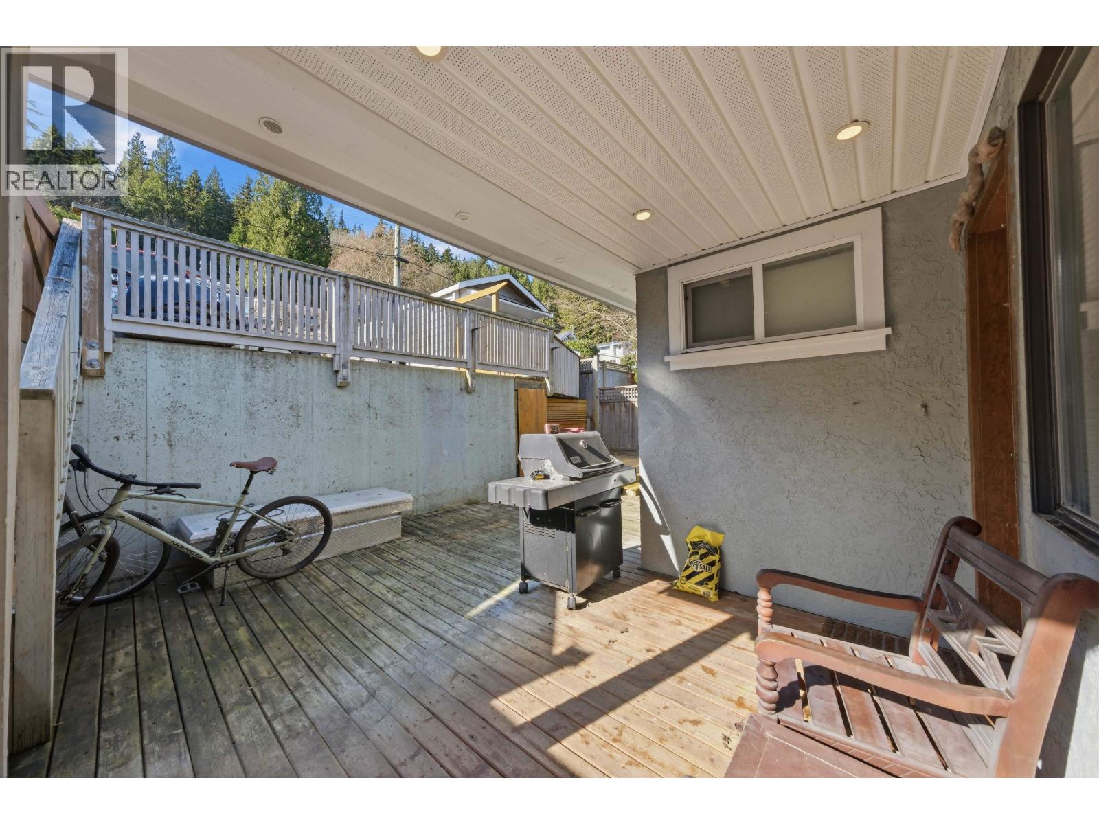 1911 Deep Cove Road, North Vancouver, British Columbia  V7G 1S7 - Photo 21 - R3095545