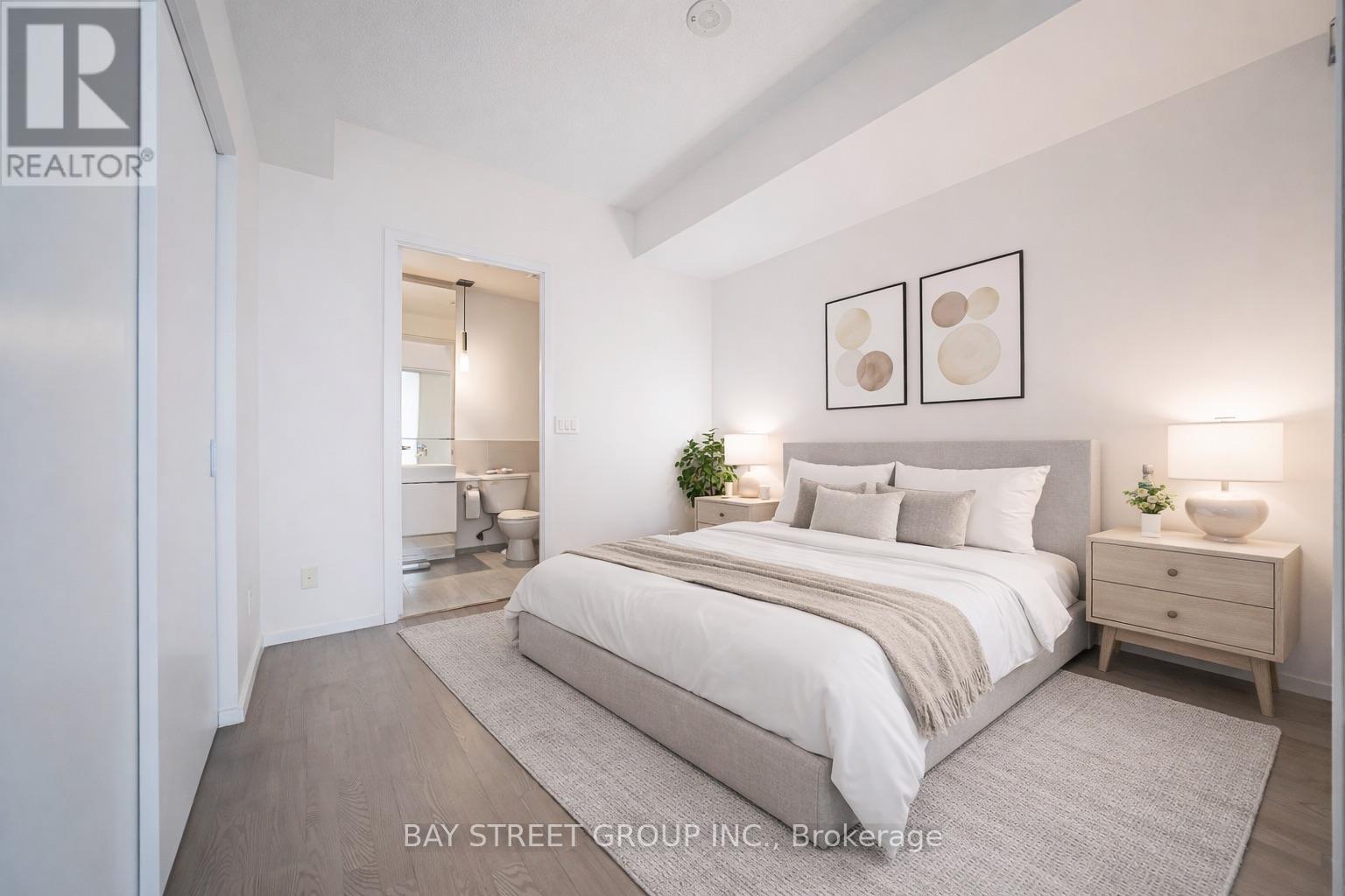 3004 - 8 Charlotte Street, Toronto, Ontario  M5V 0K4 - Photo 18 - C12832236